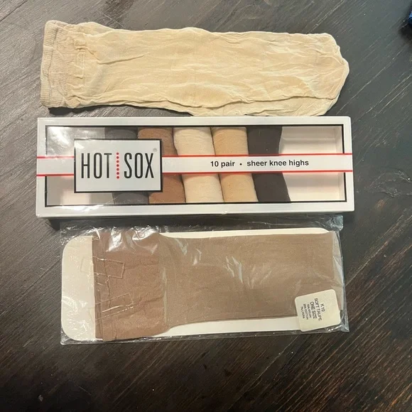 Hot Sox Sheer Knee Highs multicolor pack, Size 8 1/2-11. Brand New. - Picture 4 of 8